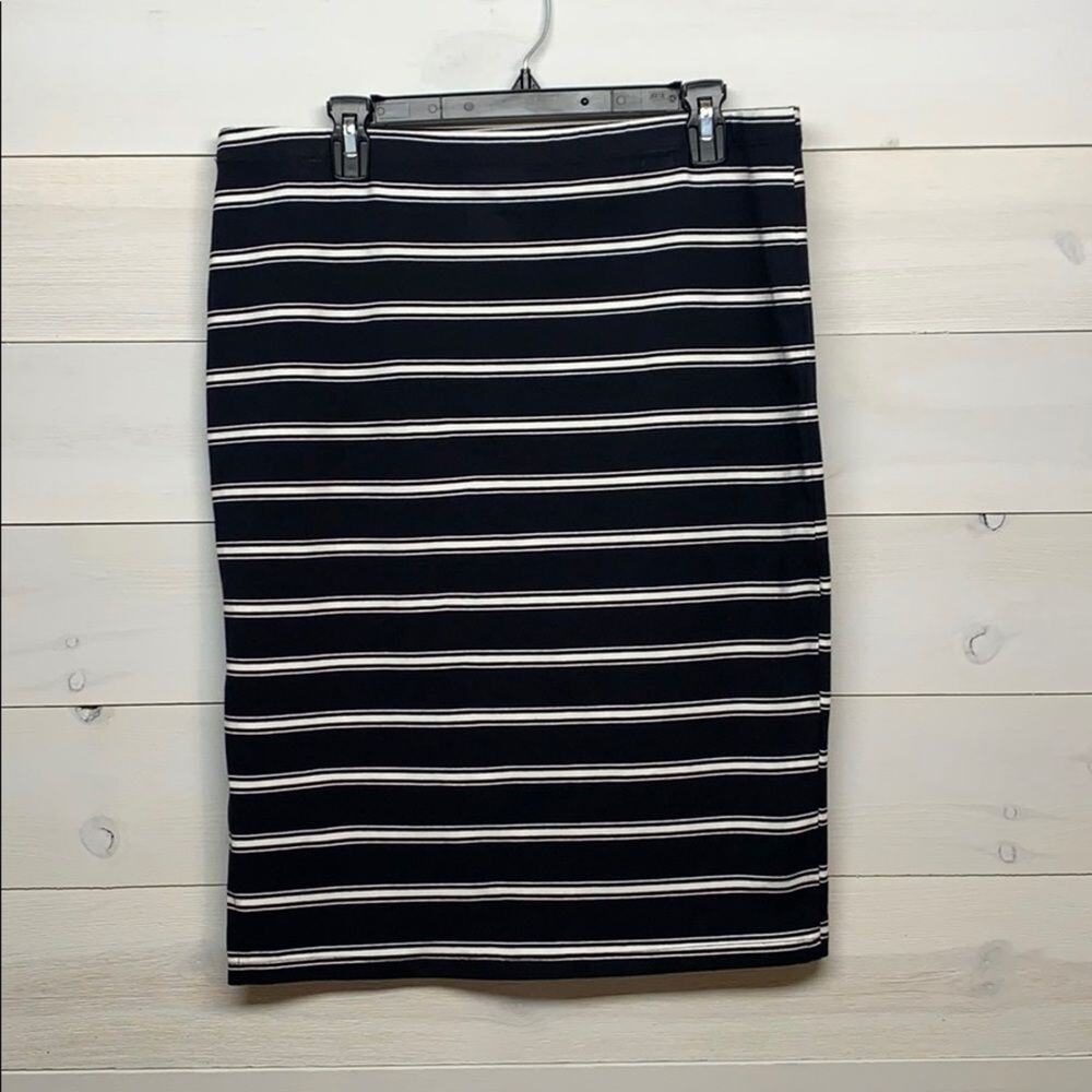 Decree Black & White Jersey Knit Pull on Stripped Pencil Skirt Sz XL